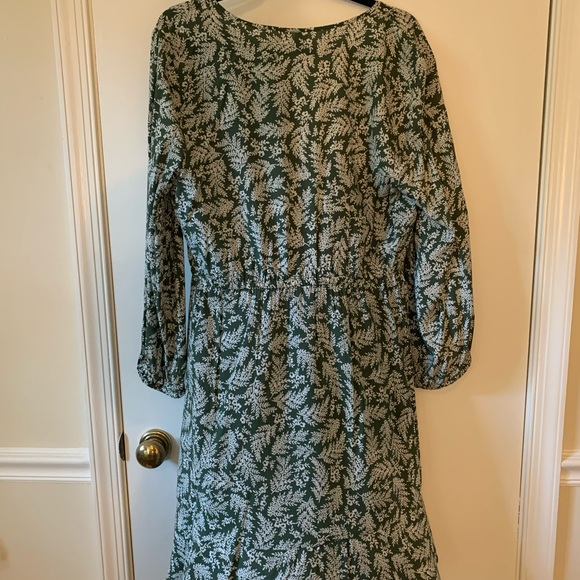 NWT dress. Old Navy Size Large - Picture 2 of 4